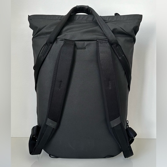 Peak Design Everyday V2 Totepack 20L - Picture 3 of 6